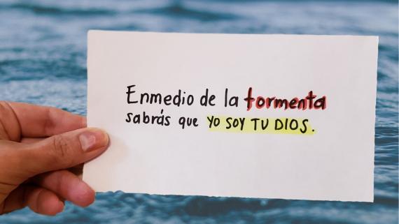 en medio de la tormenta-min